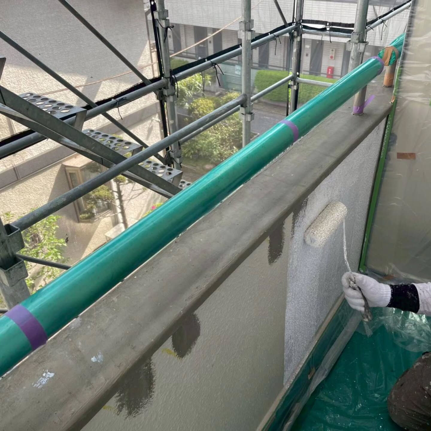 東京都町田市のマンションバルコニー内の塗装を行いました