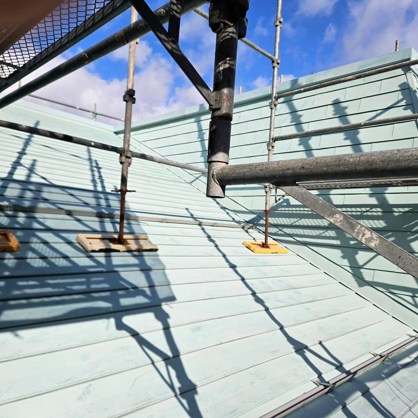 (株)ワコー塗装では、戸建ての屋根や外壁の塗装を通じて、皆様