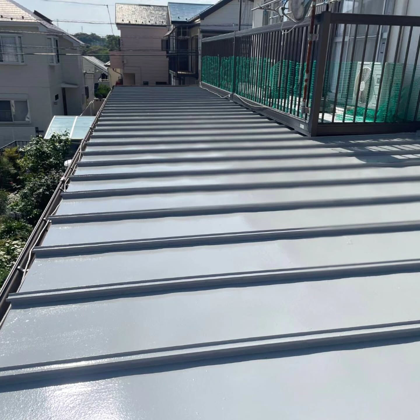 横浜市金沢区の戸建て屋根塗装工事完了しました