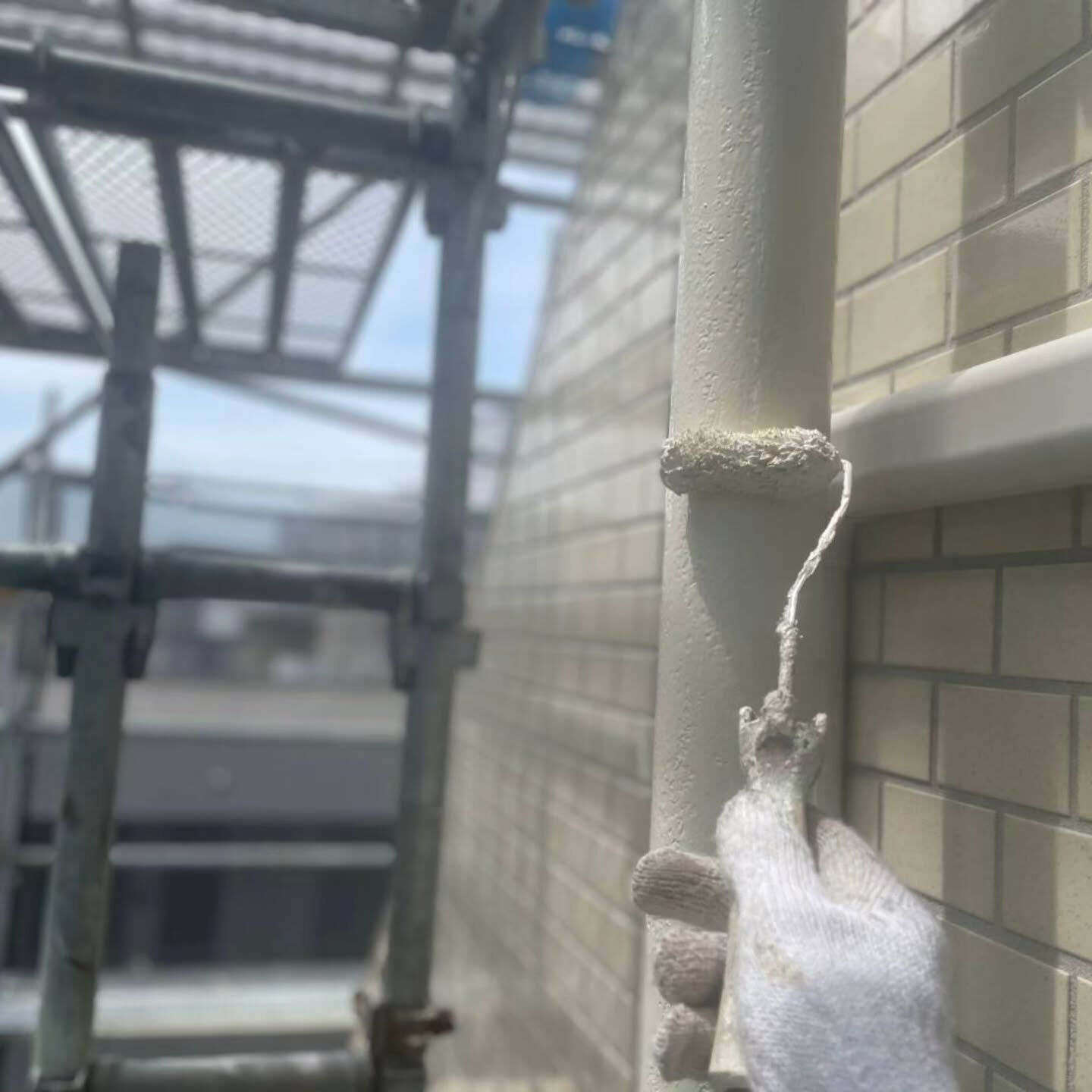 東京都町田市のマンションで縦樋の塗装完了しました