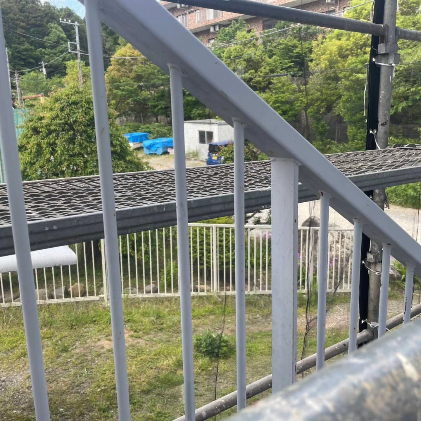 横浜市旭区のアパートで鉄部塗装を行いました