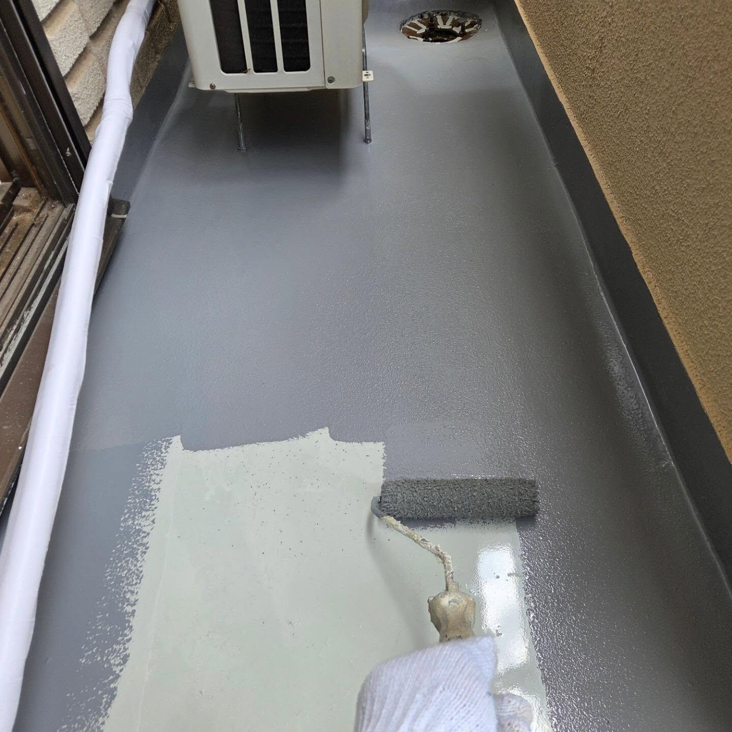 川崎市京町にてバルコニーの防水工事、完了しました！