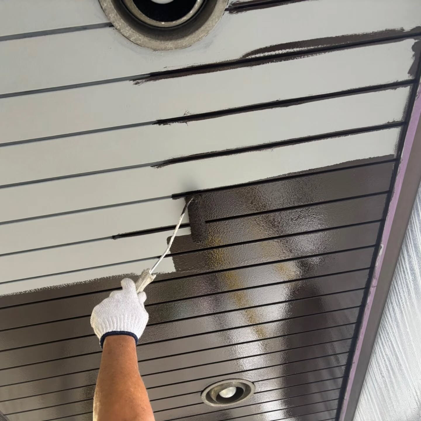 塗装の質は、建物の美しさと耐久性に直結します