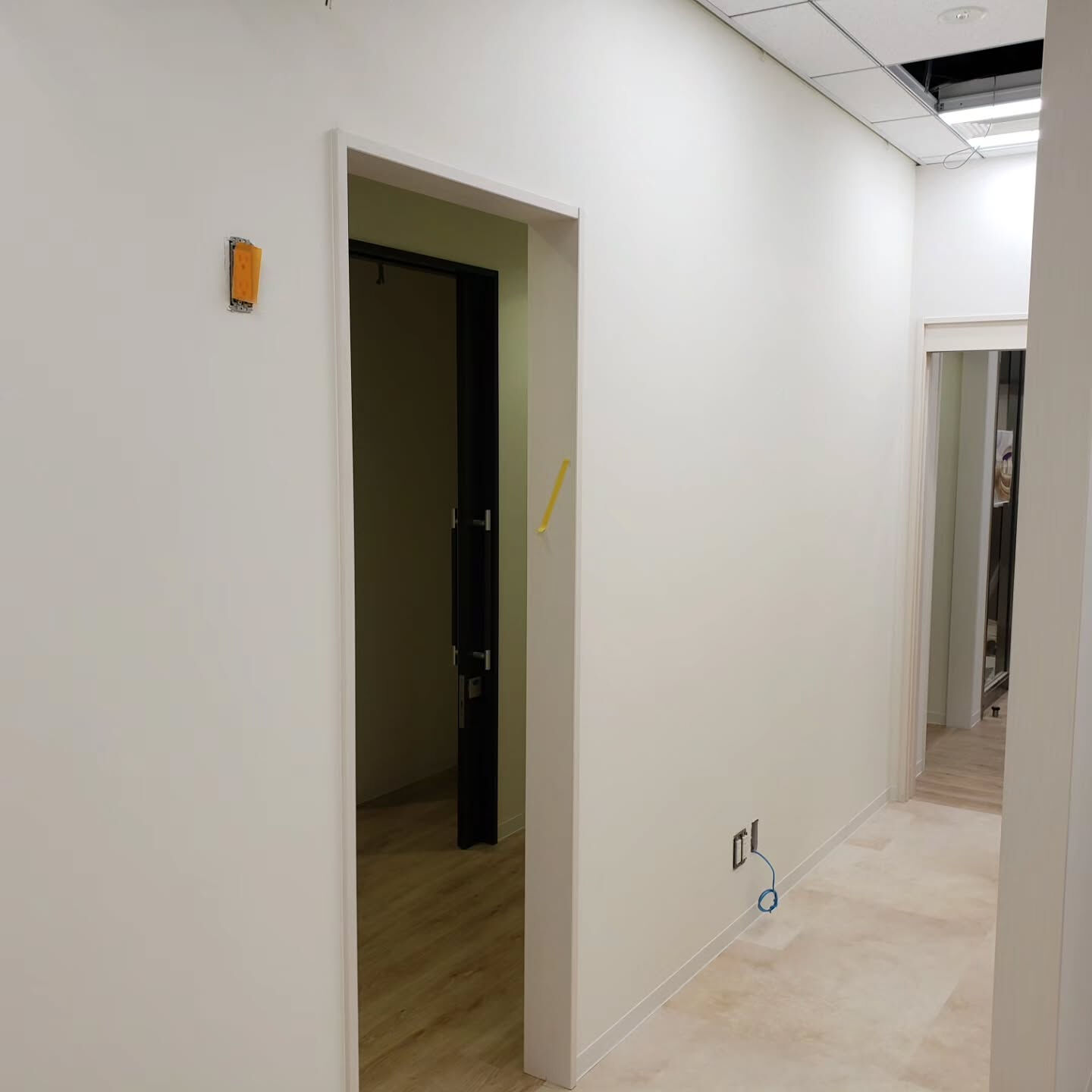 微妙な手触りで空間を彩ります